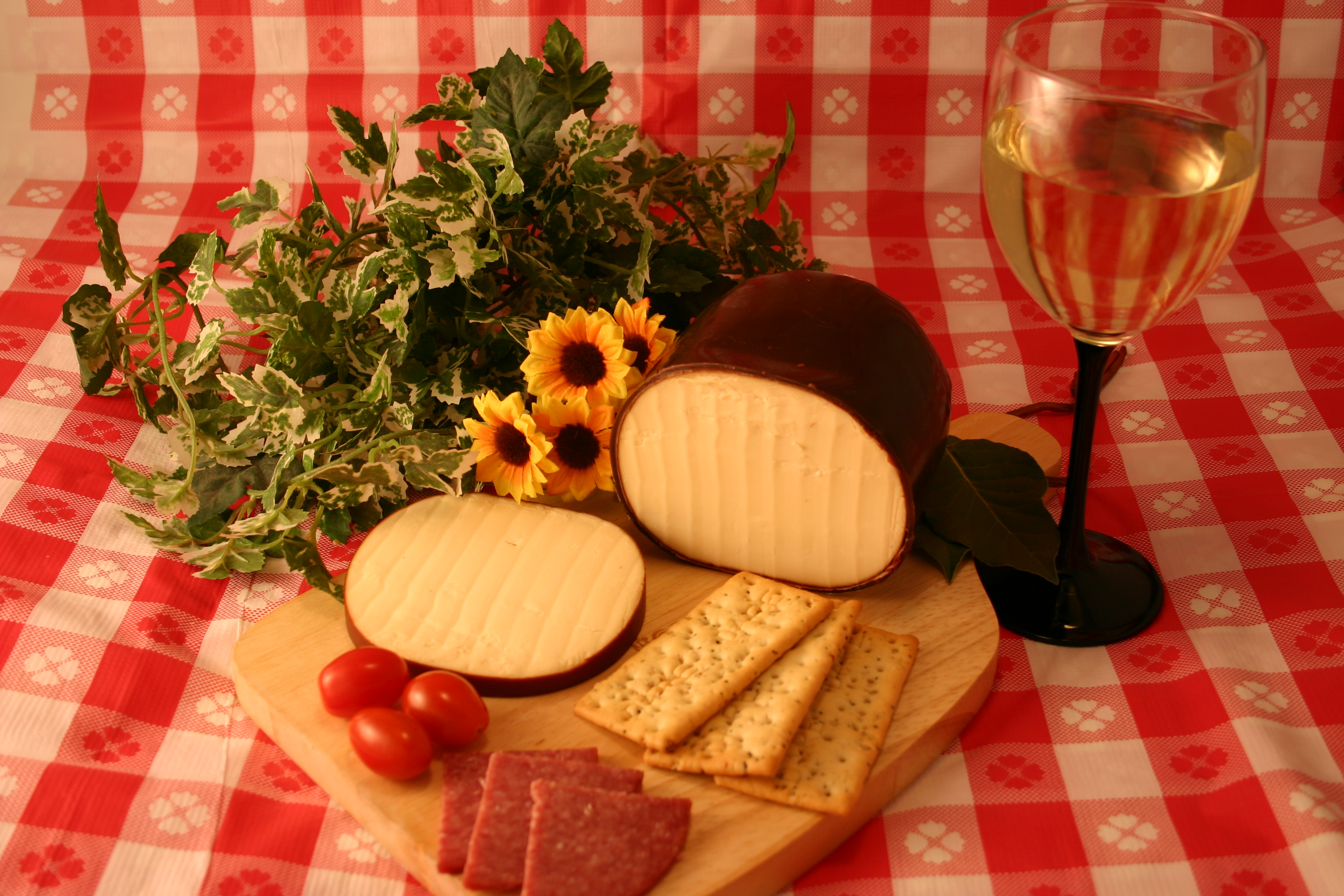 Smoked Gouda 007 Smoked Gouda