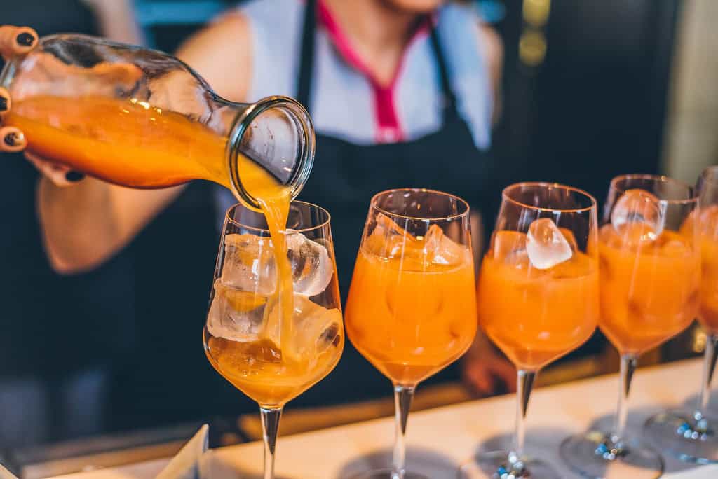 6 Pre-Dinner Cocktails to Wow Your Guests - Shislers Cheese House